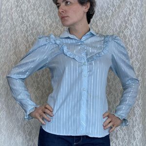 Beautiful blue Western Circle T Blouse sz sm